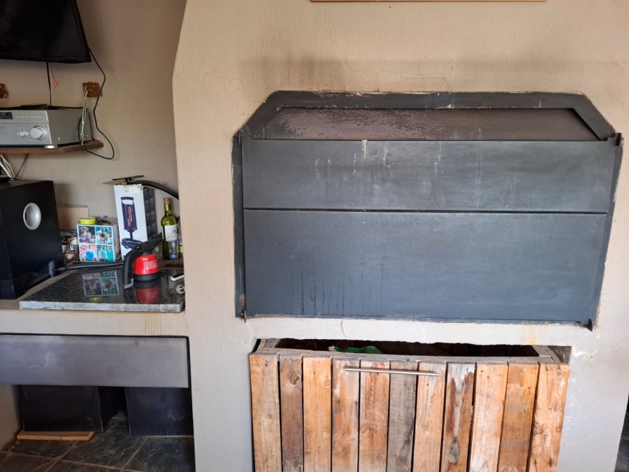 3 Bedroom Property for Sale in Heuwelsig Free State